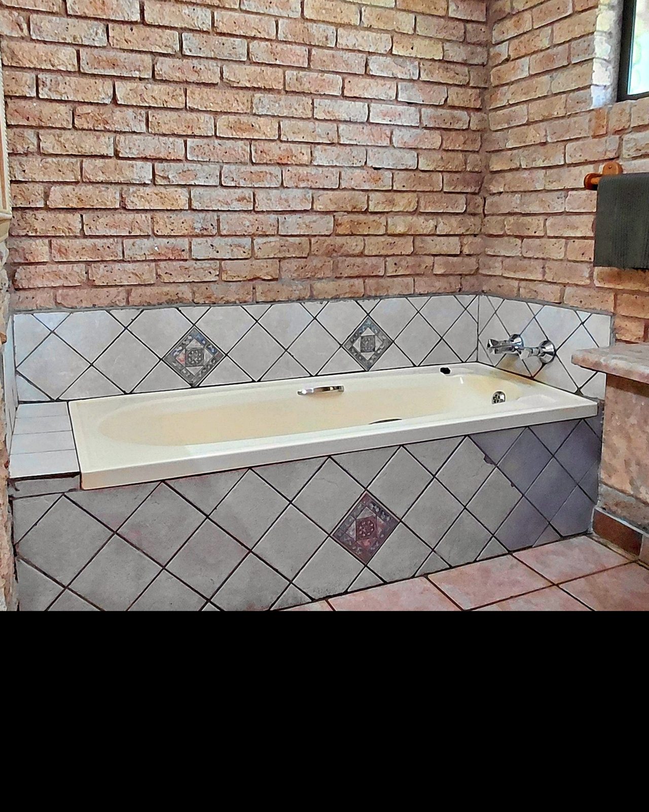 Bath tub available in the ablution facilities
